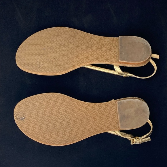 Beautiful MK gold Sandals - Picture 11 of 11